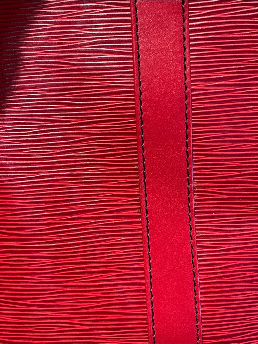 Red epi leather Randonee Louis Vuitton GM sling Bag - Picture 7 of 17